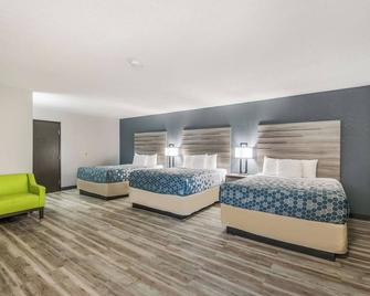 Relaxing Family Ready Room Near Downtown | Free Onsite Parking - Де-Мойн