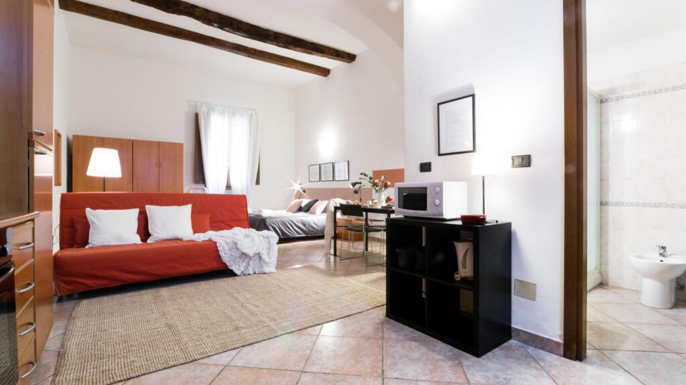 Senzanome - Old Town - Bologna