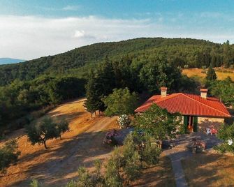 Casa Vacanza Le Corniole - Civitella in val di Chiana - Outdoors view