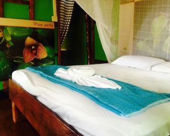 Koh Jum Freedom Resort - Koh Jum - Bedroom