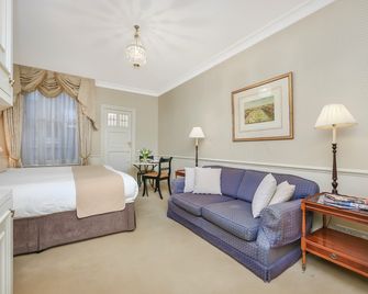 44 Curzon Street by Mansley - London - Bedroom