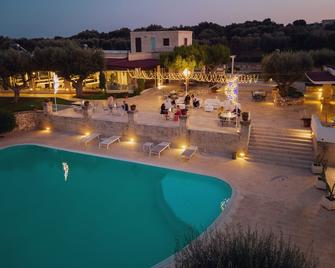 Hotel Resort Corte Di Ferro - Carovigno - Pool
