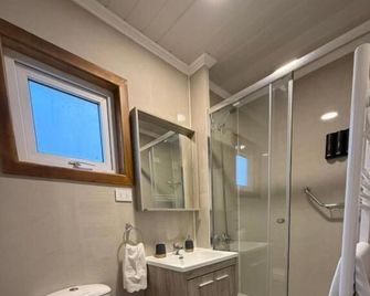 Alsur Patagonia Cabins - Puerto Natales - Bathroom