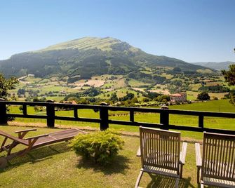 Casa Rural Urkulu Landetxea - Arechavaleta - Balcón