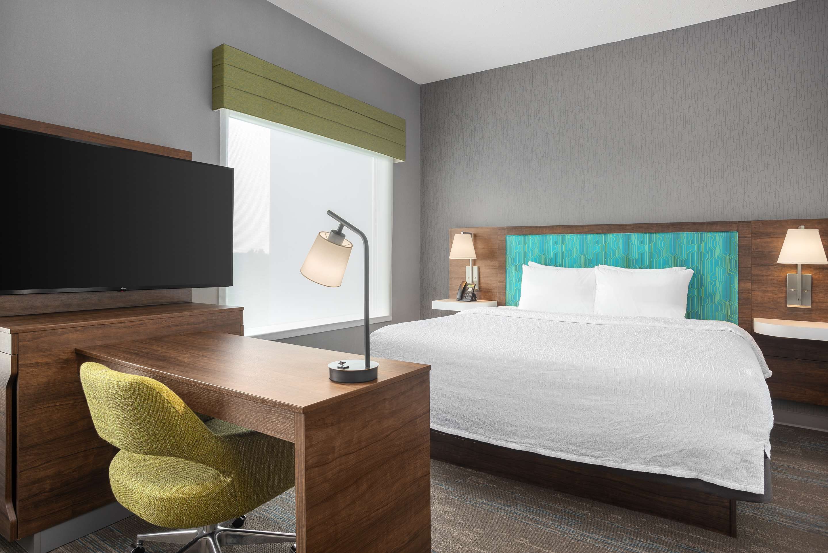 Hampton Inn by Hilton Kingston - קינגסטון - חדר שינה