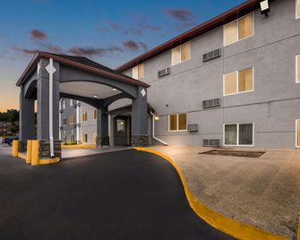 Red Roof Inn Huntsville, Al - Huntsville - Building