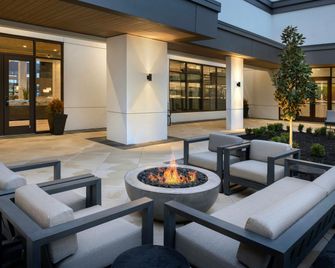 Embassy Suites by Hilton Bowling Green - Bowling Green - Patio