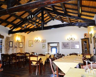 Rifugio Della Rocca - Calascio - Restaurant