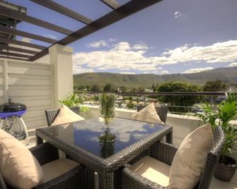 Whale Coast All Suite Hotel - Hermanus - Parveke