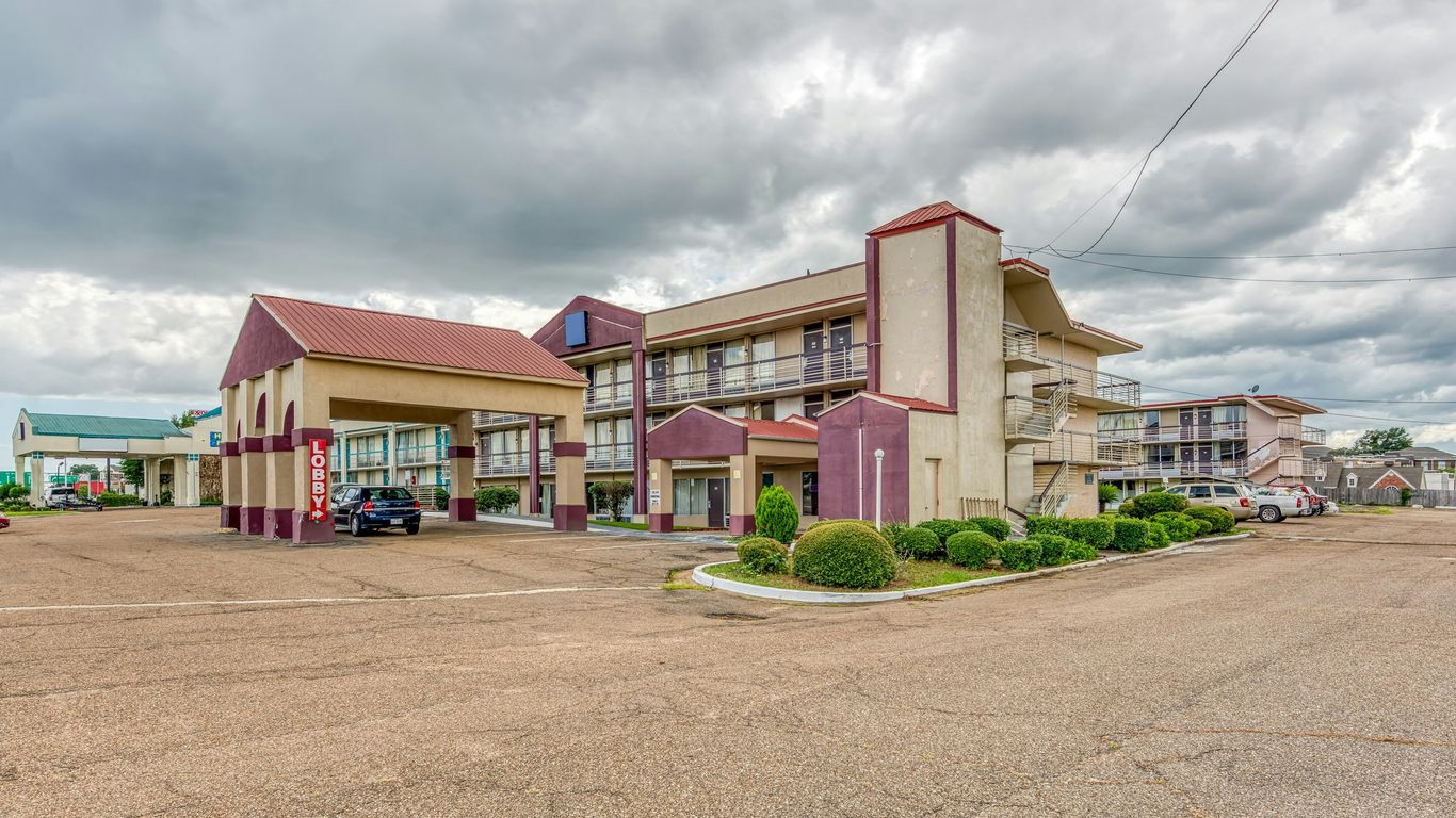 OYO Hotel Jackson North I-55