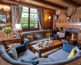Au Coin du Feu - Megève - Olohuone