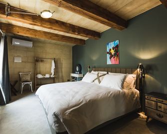 Talbot & Bons Bed & Breakfast - Gudia