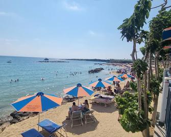 Melania Modern Apart With Pool Near Coral Bay, Pafos - Peyia - Plage