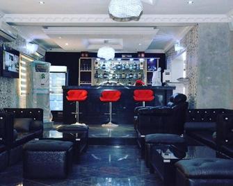 Platinum Inn Gee Hotel - Surulere - Bar