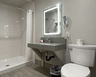 Budget Lodge Eugene - Eugene - Bathroom