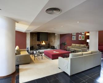 بارادور دي أرتيس - Salardú - ردهة