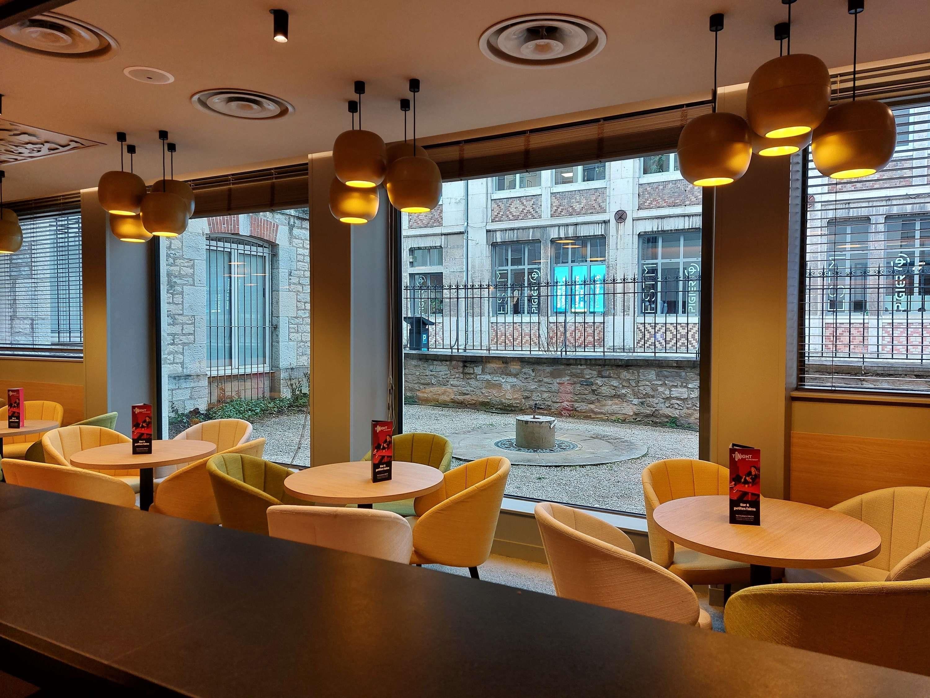 ibis Besançon Centre-Ville - בזאנסו - בר