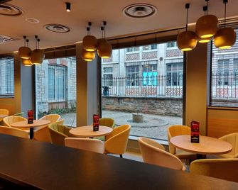 ibis Besançon Centre-Ville - Besançon - Bar
