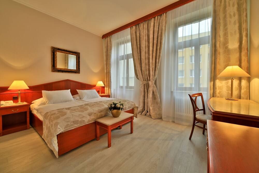 Hotel Carlton - פראג - חדר שינה