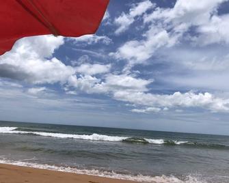 Season house 100 meters from Jacaraipe beach - Serra - Beach