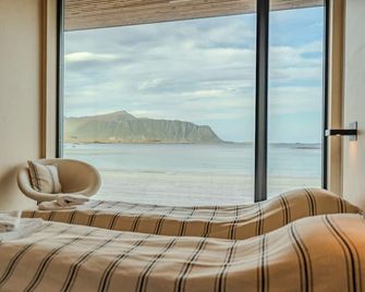 Exclusive Beach House Ramberg - Your Private Oasis - Ramberg