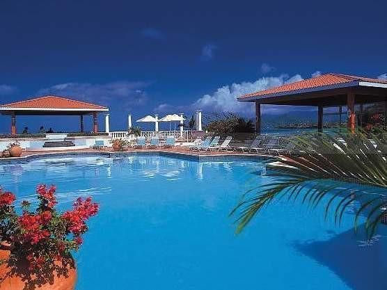 Grenadian - Saint George's - Piscina