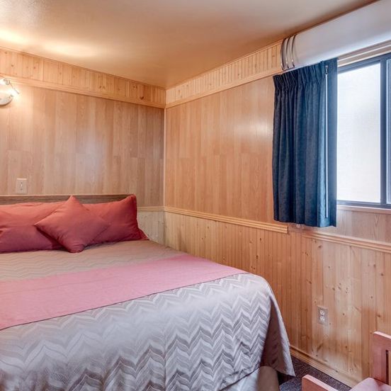 Bedroom view of Zion Park Motel