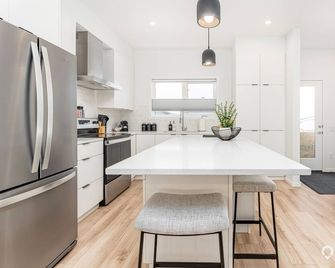 Ruisseau - Sleeps 8 - 3.5 Baths - Beaumont - Cuisine