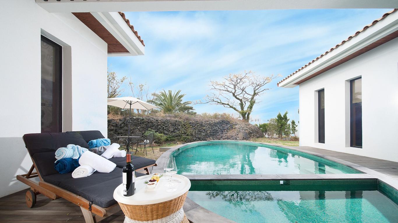 Libentia Hotel & Poolvilla