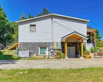 Charming Virginia Getaway Near Hiking and Golfing! - Lynchburg - Edificio