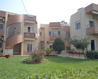 Melia Studios - Darátsos - Gebouw