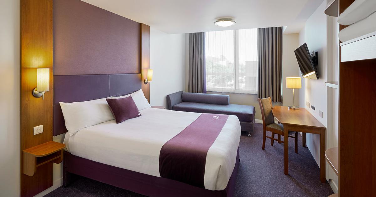 Premier Inn Chester Central (South East) from $118. Chester Hotel Deals & Reviews - KAYAK