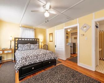Beautiful Historic Cottage, Rendezvous - Mount Dora - Bedroom