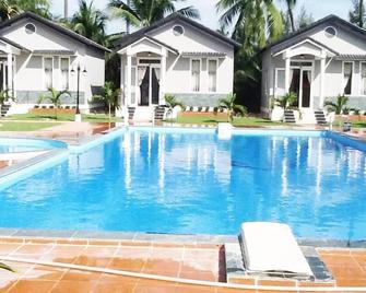 Areca Resort Cay Cau - Phan Thiet - Piscina