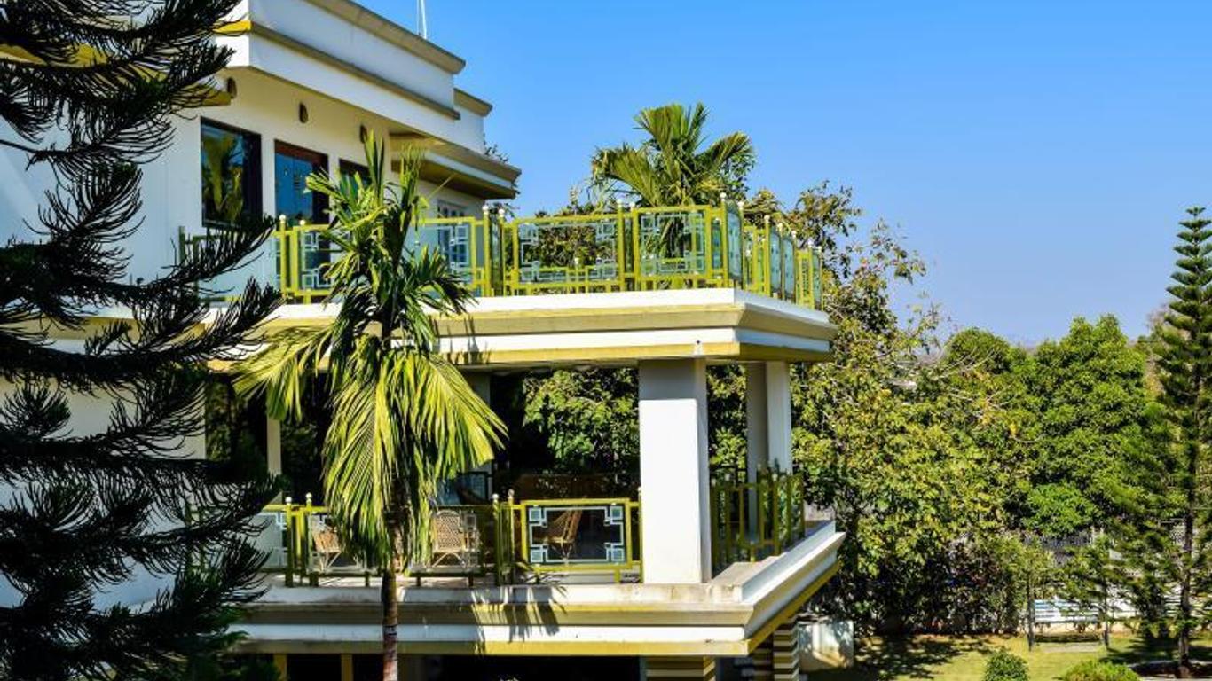 Amidhara Resort