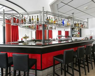 Dormero Hotel Dessau-Roßlau - Dessau - Bar