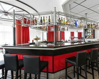 Dormero Hotel Dessau-Roßlau - Dessau-Rosslau - Bar