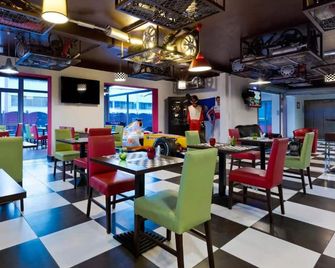 Enzo Hotels Reims Tinqueux - Tinqueux - Restaurant