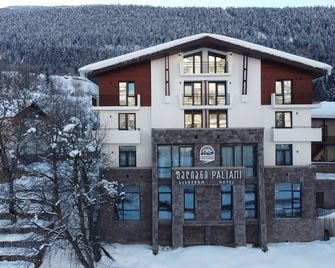 Paliani Hostel - Mestia - Edificio