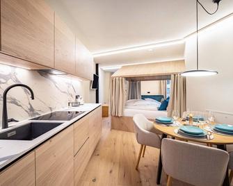 Avia Living Elisabeth - Brunico - Kitchen
