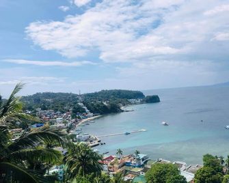 Studio apartment with ocean views and pool - Puerto Galera