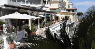 Grand Hotel Sant'Orsola - Amalfi - Hàng hiên