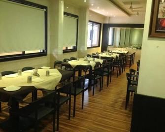 Hotel New Punjab - Nashik - Nashik - Restaurante