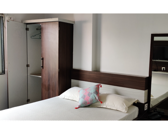 Anyhour Stay - Gannavaram - Bedroom