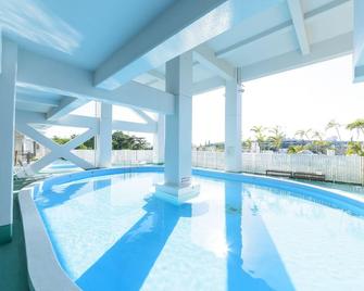 Kanehide Onna Marine View Palace - Onna - Pool
