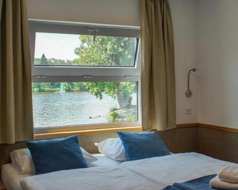 Botel Racek - Prague - Bedroom