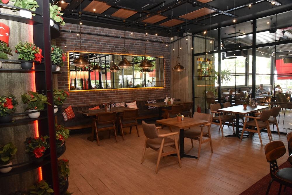 Burc Best Hotel Corlu Compare 2 Deals From 39 Kayak