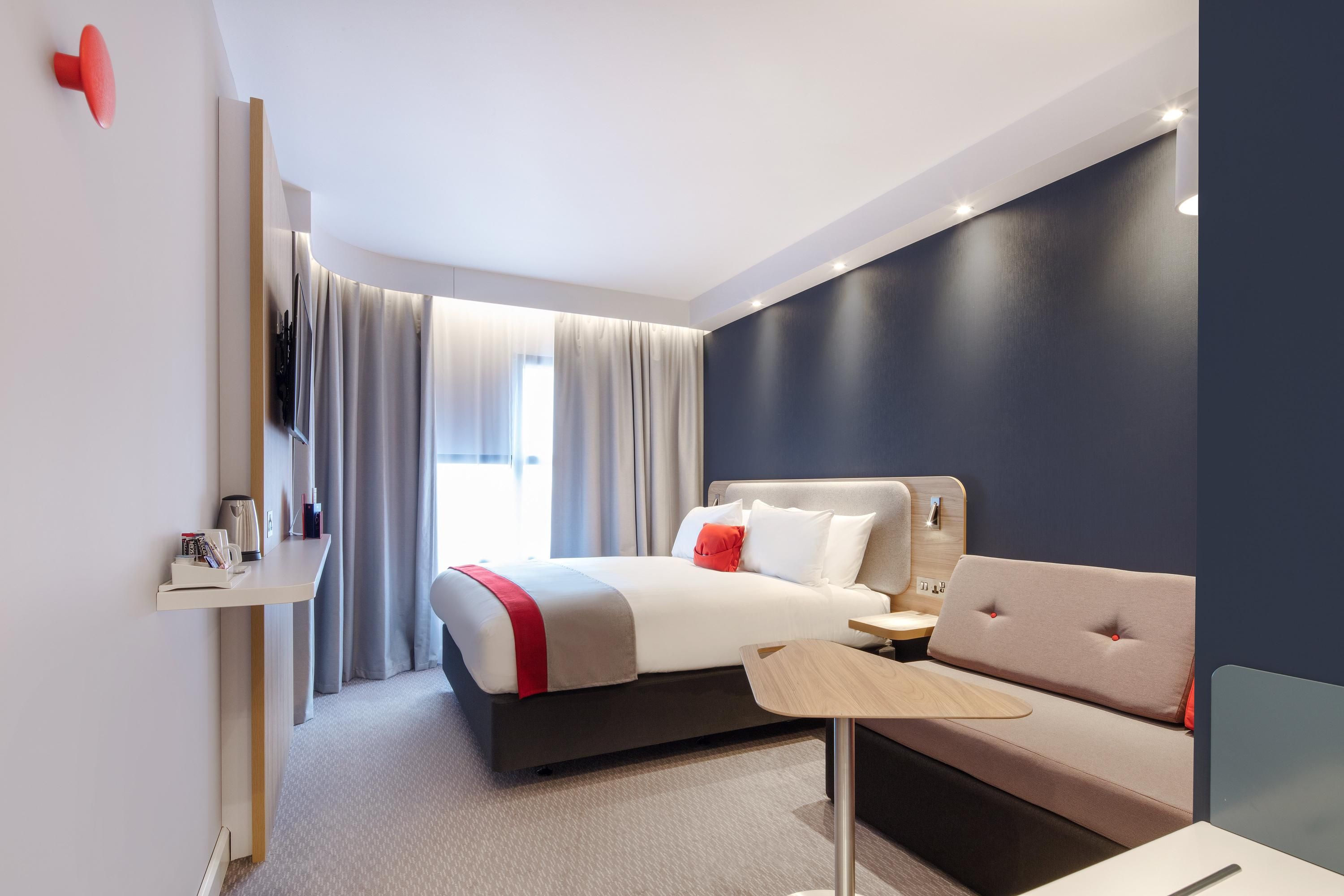 Holiday Inn Express Birmingham - City Centre By IHG thumbnail 3