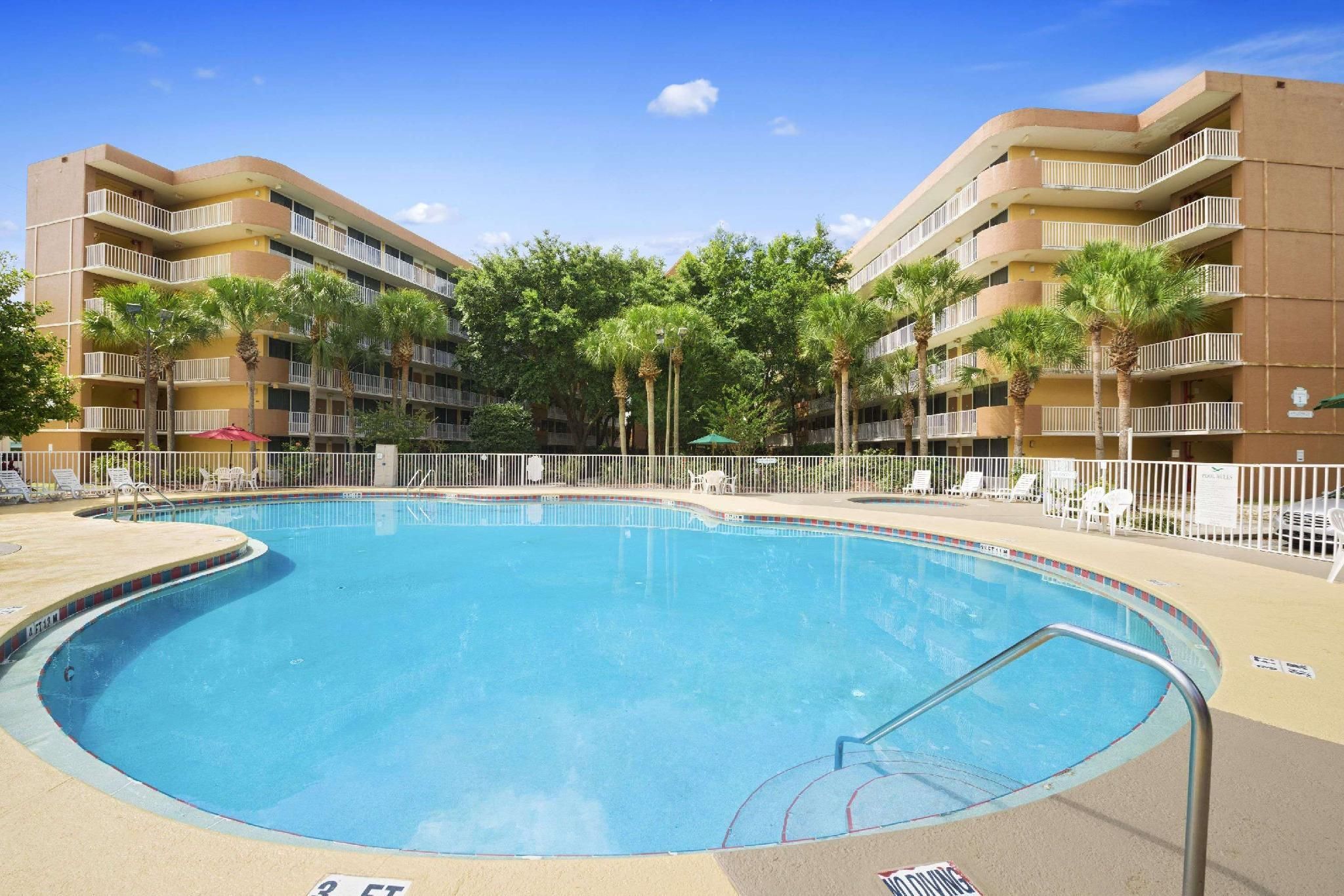 Baymont by Wyndham Celebration - Celebration - Pool