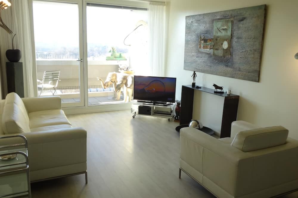 Oasis at Olympiapark - quiet 2 room apartment, near center, Oktoberfest, fair - Múnich - Sala de estar